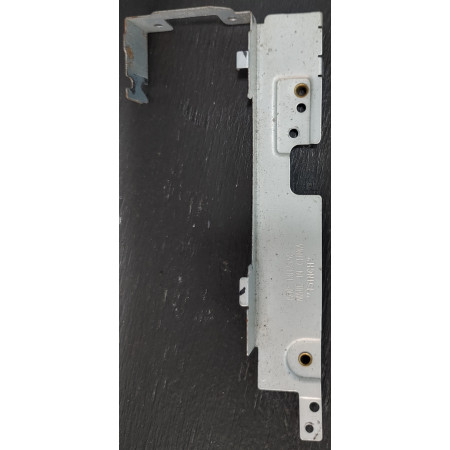 Lenovo ThinkPad R50 VGA Port Bracket 15"